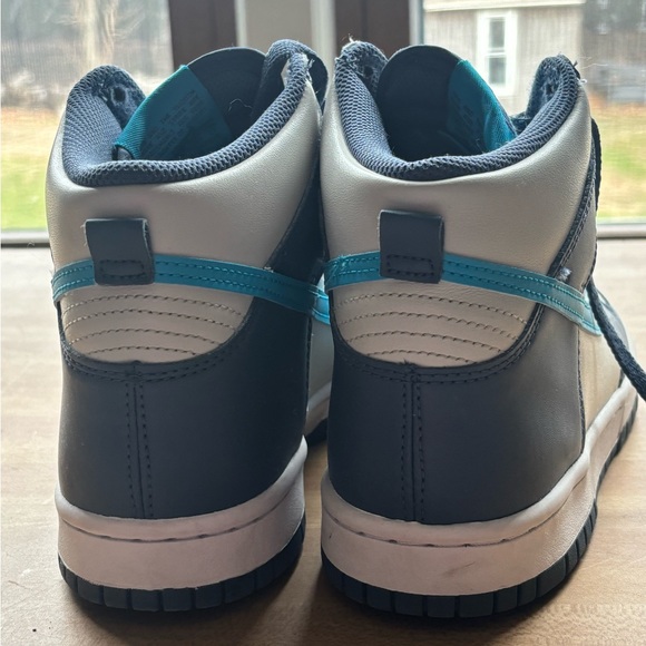 Brand new high top dunks - Picture 3 of 5